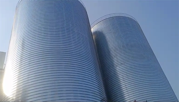 石门2座混凝土高架卷板仓